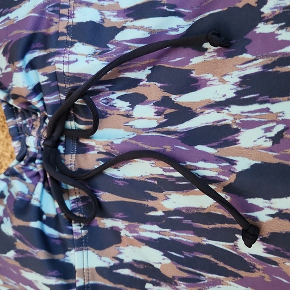 Dolfin Aquashape Tankini Top - Picture 3 of 12